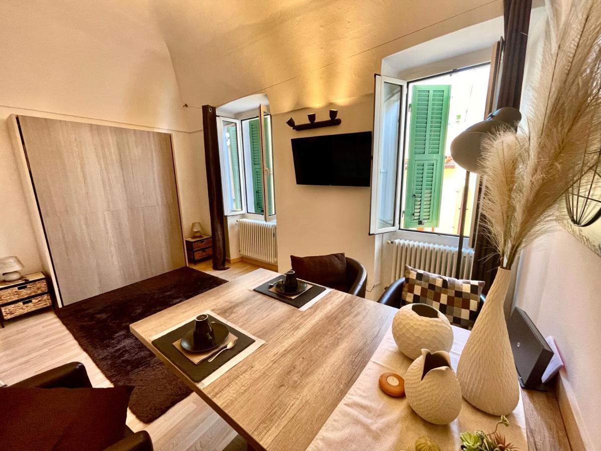 Vialunga Apartment In The Old Town Бордигера Экстерьер фото